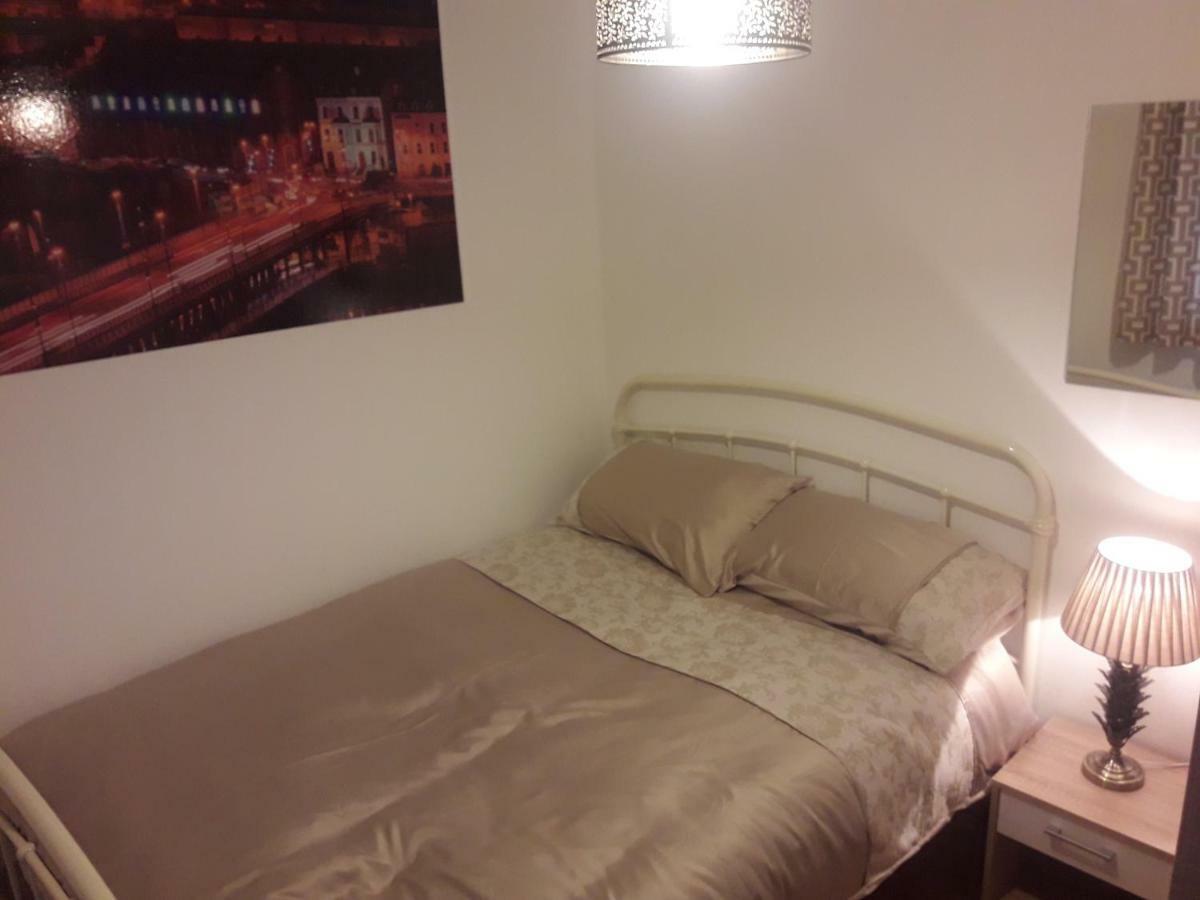 Bridge House Derry City Townhouse Central Free Parking Villa Esterno foto