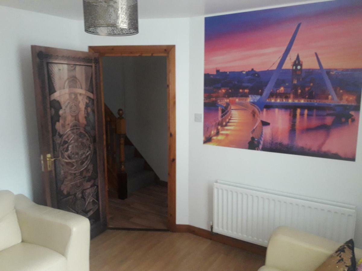 Bridge House Derry City Townhouse Central Free Parking Villa Esterno foto